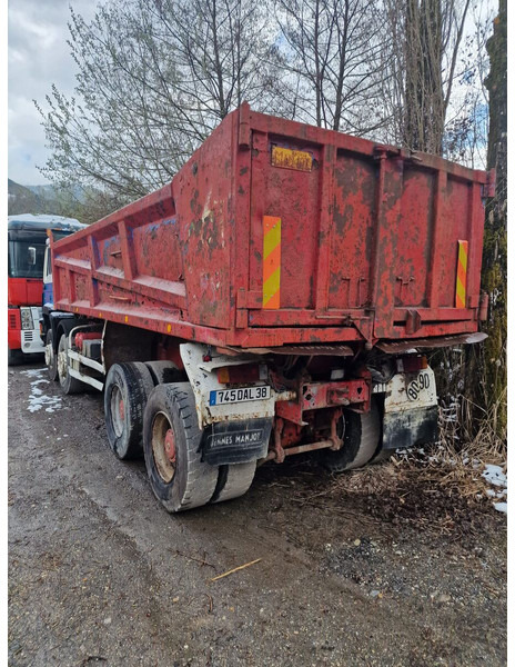 Самосвал MAN 33.422