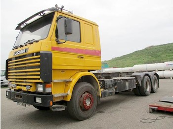 Грузовик-шасси Scania R 143 HL 420 6X4: фото 1