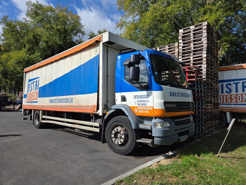 Тентованный грузовик DAF LF55 250 - 19 tons