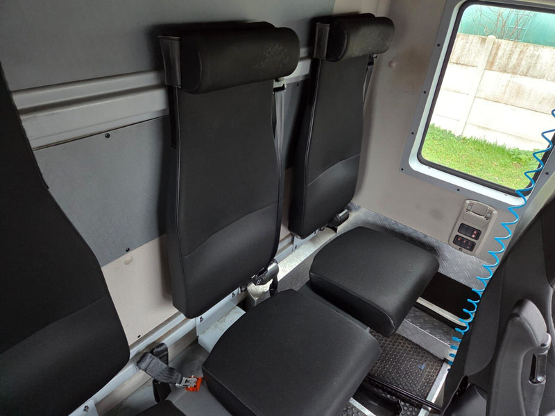 Тентованный грузовик DAF XF 450 - AUTO ECOLE