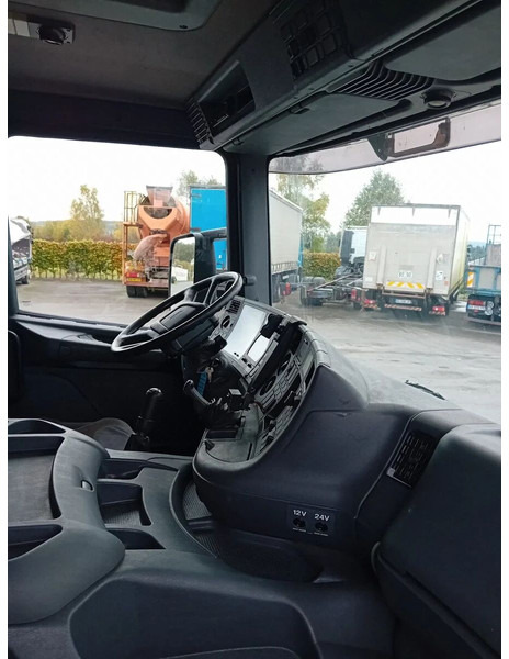 Тентованный грузовик Scania 94.220 D - manual gearbox - top condition