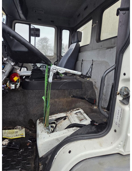 Тентованный грузовик Volvo FL6 220