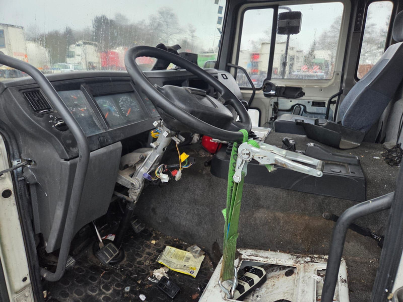 Тентованный грузовик Volvo FL6 220