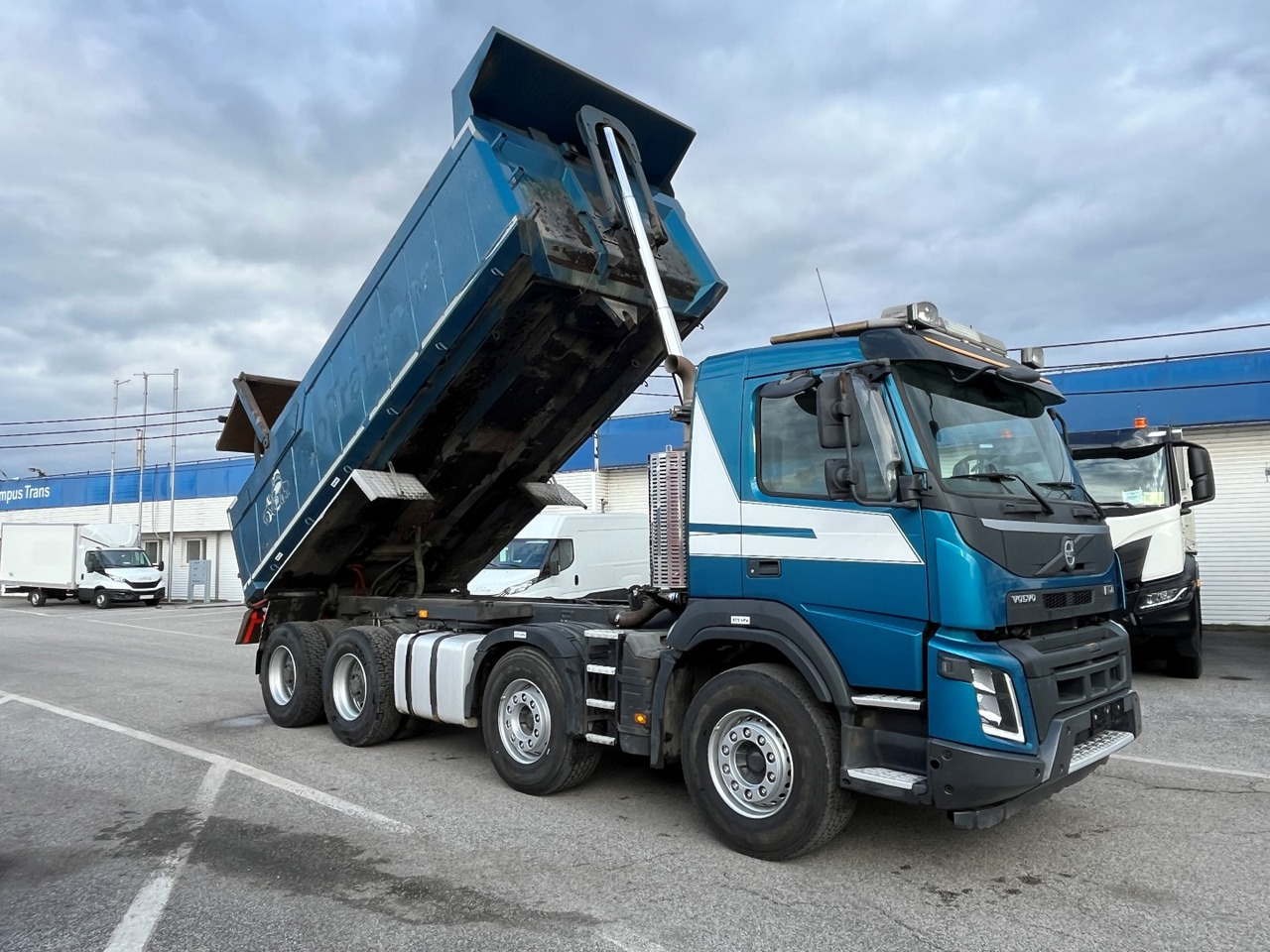 VOLVO FM 8X4 Самосвал