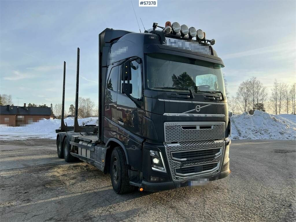Лесовоз Volvo FH16: фото 20