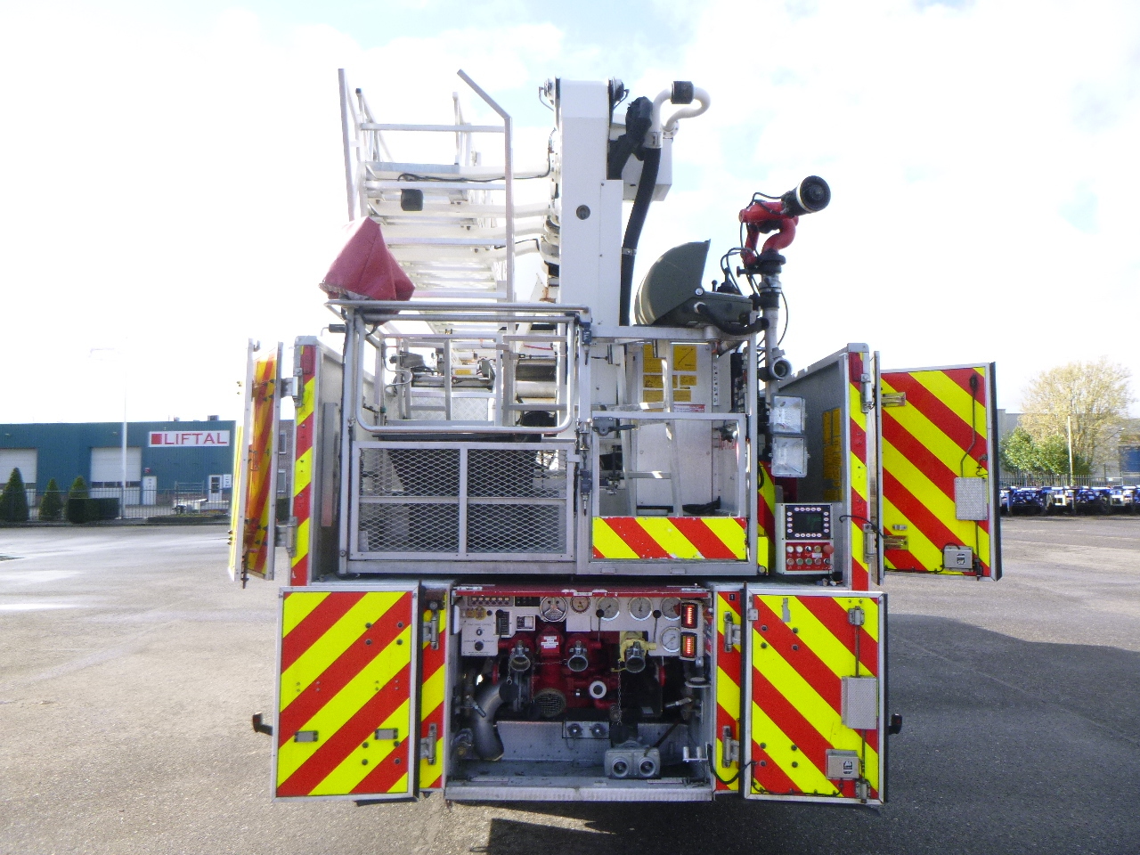 Пожарная машина Scania P310 6x2 RHD fire truck + pump, ladder & manlift: фото 12