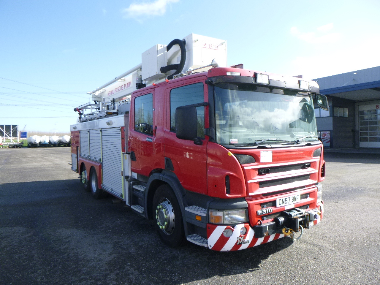 Пожарная машина Scania P310 6x2 RHD fire truck + pump, ladder & manlift: фото 2