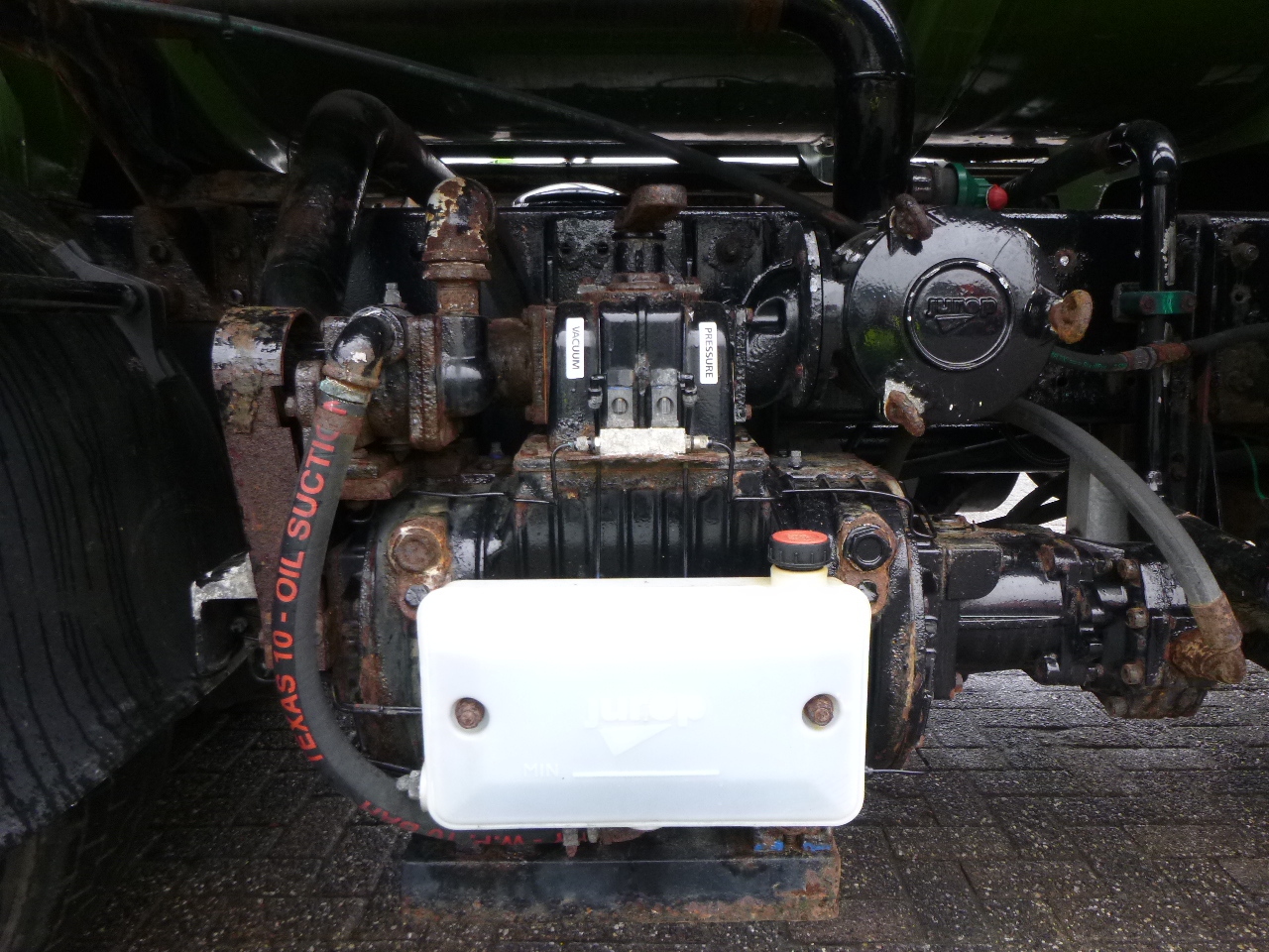 Ассенизатор Volvo FM7 290 6X4 RHD vacuum tank 13.7 m3: фото 21