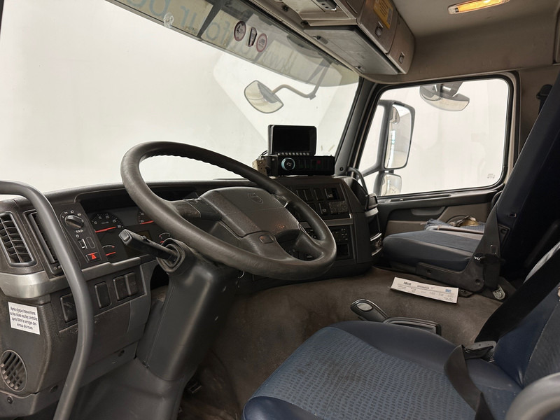 Мусоровоз Volvo FM 330 - 6x2: фото 8