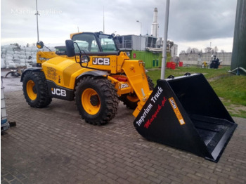 Телескопический погрузчик JCB