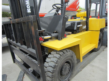 Дизельный погрузчик KOMATSU