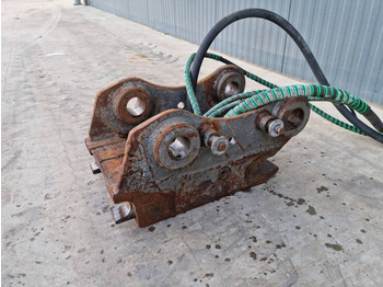 OilQuick OQ70 - Caterpillar 320D / 323D / M318D / M322D - Сцепное устройство