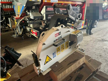 Simex RWE15 Hydraulic asphalt cutter. Used one time - Навесное оборудование