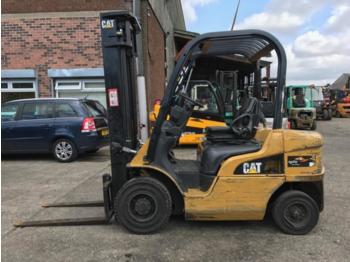 4-колесный вилочный погрузчик CAT Lift Trucks DP25N