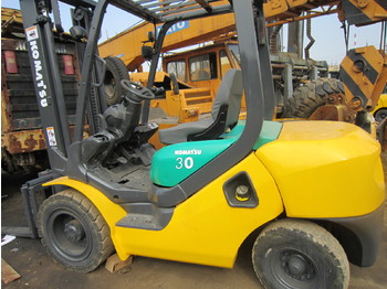 4-колесный вилочный погрузчик KOMATSU FD30