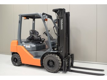 4-колесный вилочный погрузчик TOYOTA 06-8FD25F