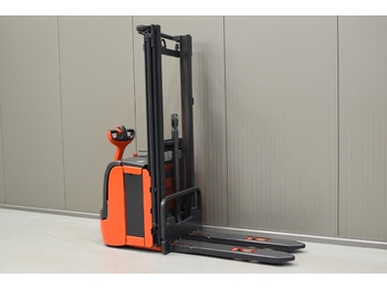 Штабелер LINDE L 14