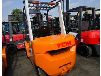 Вилочный погрузчик TCM FD30