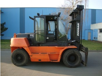 DOOSAN D110S-5 - Дизельный погрузчик