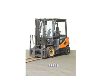 Doosan D 25 S-5 - Дизельный погрузчик