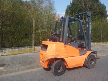 Jungheinrich CD30M 3000 - Дизельный погрузчик