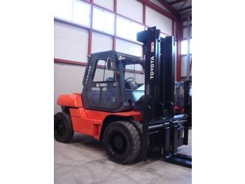 TOYOTA 60-5FD80 - Дизельный погрузчик