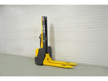 Jungheinrich EMC 110 - Ричтрак