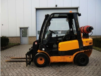 JCB TLT30G 3t 4.1m - Телескопический погрузчик