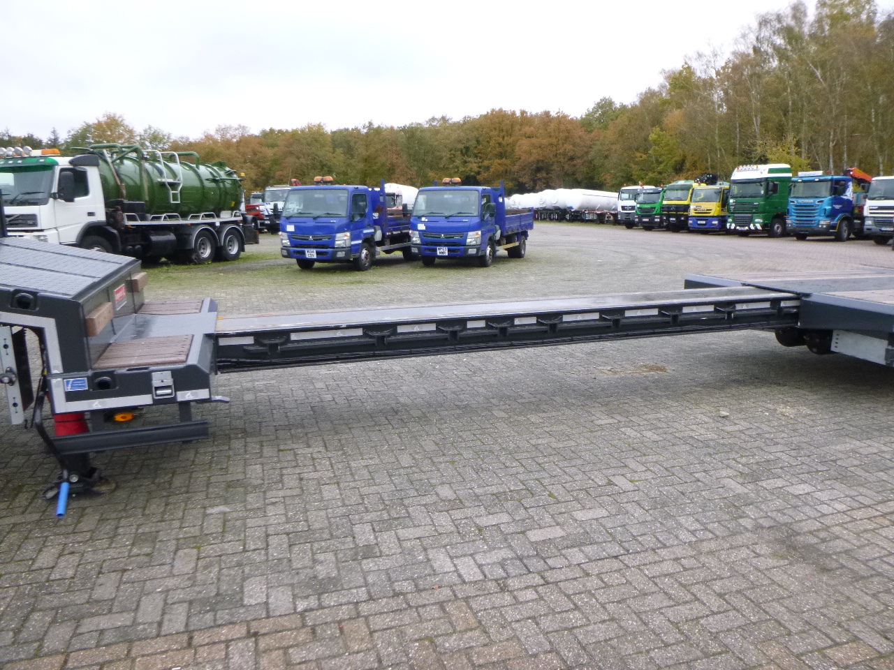 Новый низкорамный полуприцеп Langendorf 3-axle semi-lowbed trailer 48T ext. 13.5 m + ramps: фото 19