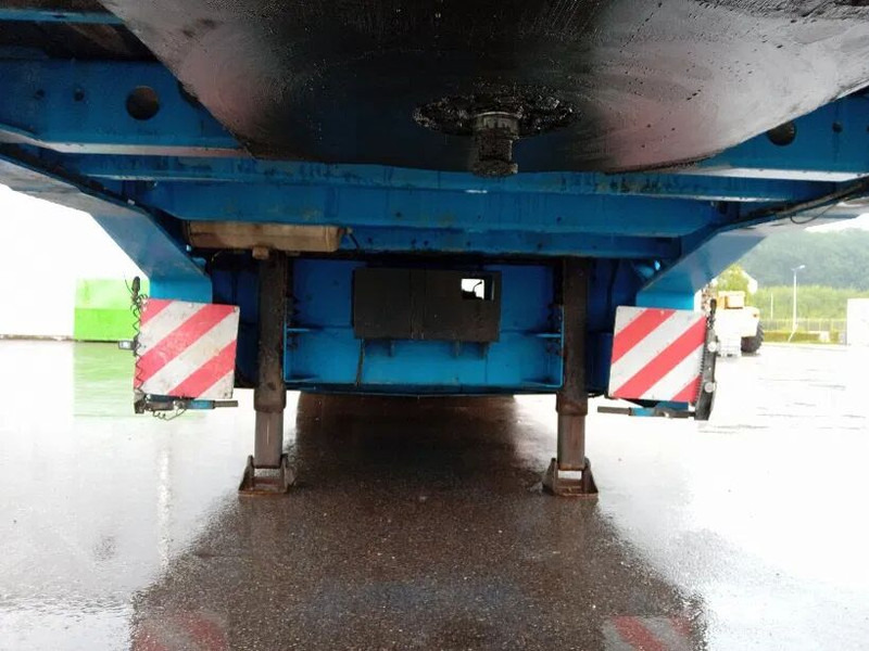 Низкорамный полуприцеп Faymonville