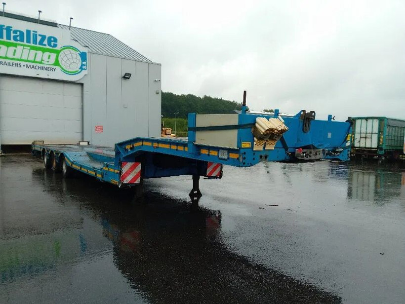 Низкорамный полуприцеп Faymonville