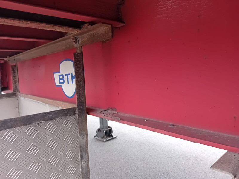 Полуприцеп бортовой/ Платформа ROBUSTE