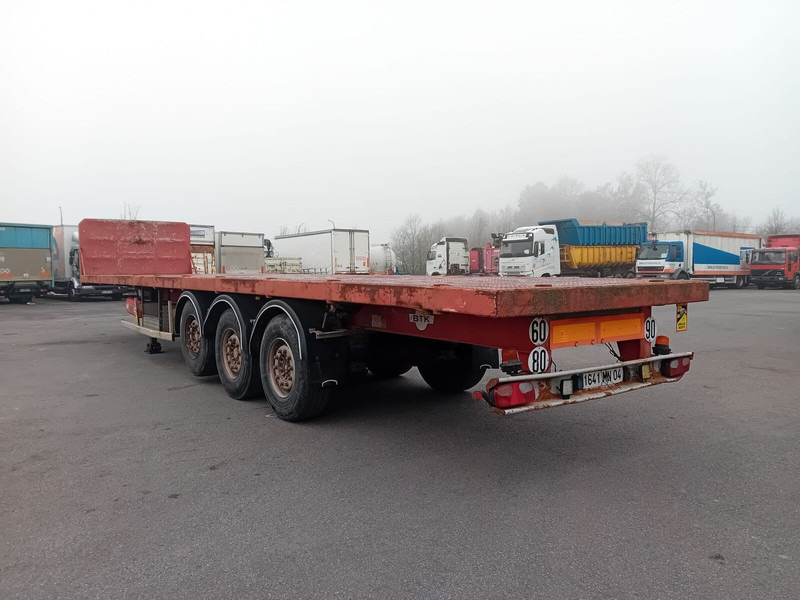 Полуприцеп бортовой/ Платформа ROBUSTE