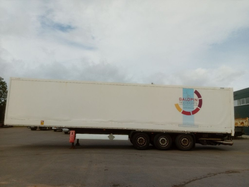 Полуприцеп-фургон Krone