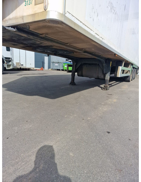 Полуприцеп-рефрижератор Chereau Thermo King SLX 200 - 2m50 high
