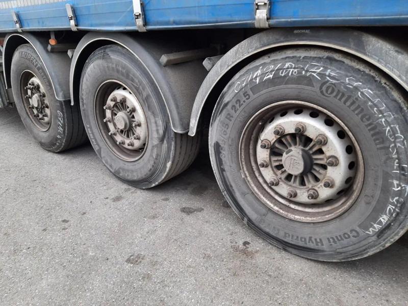 Тентованный полуприцеп Fruehauf 3 axles BPW