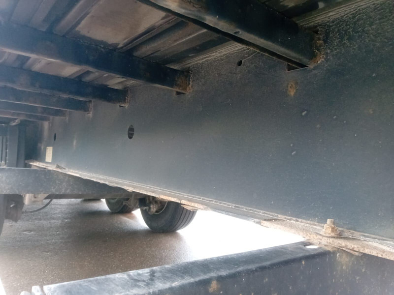 Тентованный полуприцеп Krone SD