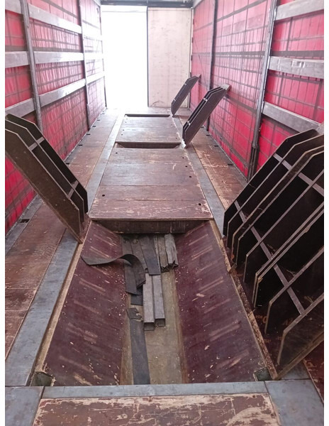 Тентованный полуприцеп Schmitz Cargobull SCB S3T