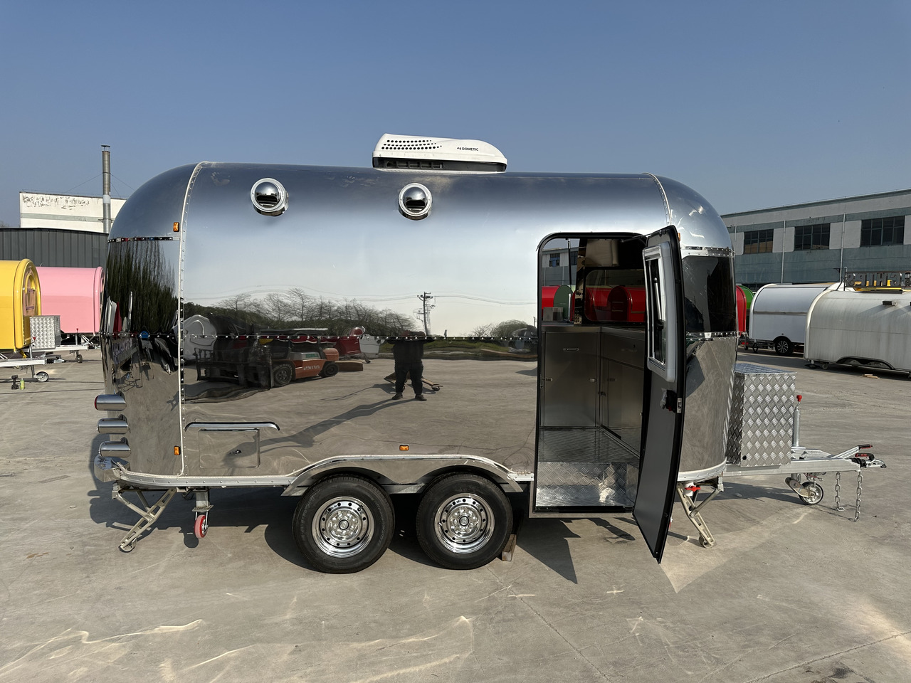 Новый Торговый прицеп ERZODA Verkaufsanhänger  Catering trailer ETM-2: фото 9