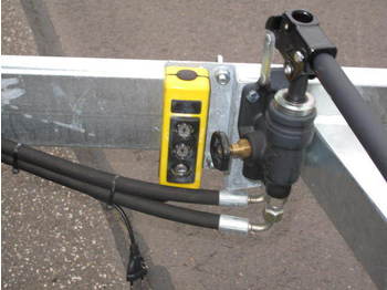 Unsinn UDK 3030 ELEKTRO-/HANDPUMPE/Ladegerät 3t  - Самосвальный прицеп