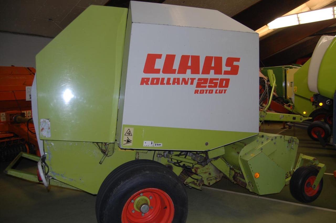 Пресс-подборщик рулонный CLAAS Rollant 250 RC: фото 2