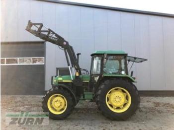 Трактор John Deere 2850: фото 1