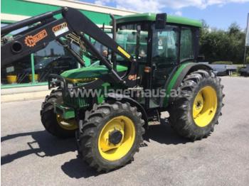 Трактор John Deere 5400: фото 1