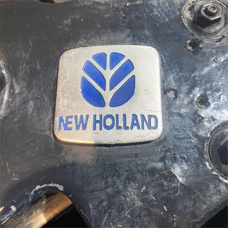 Трактор New Holland T 7.270: фото 10