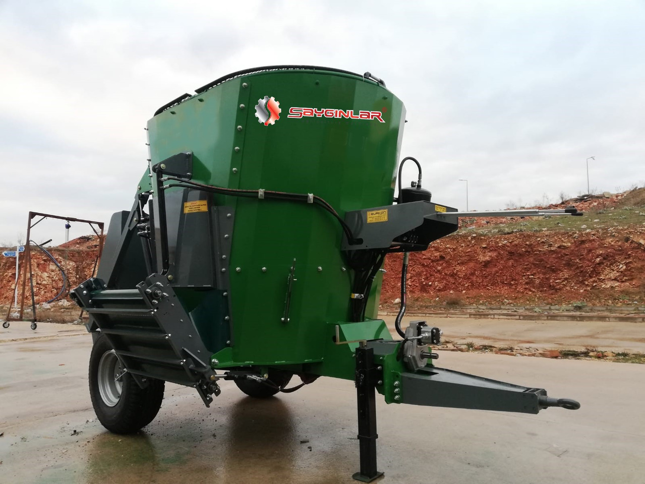 Новый Инвентарь для животноводства SAYGINLAR vertical feed mixer wagon: фото 7