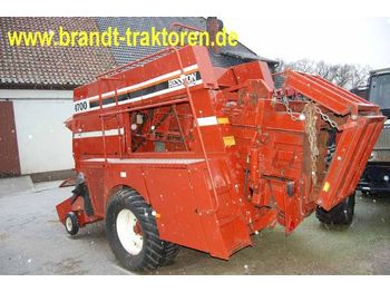 FIAT Hesston 4700** square baler - Сельскохозяйственная техника