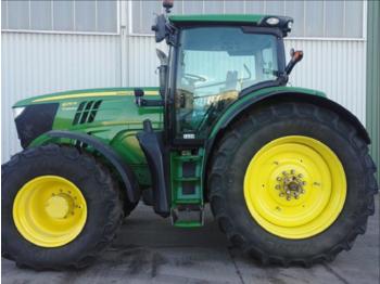 Колёсный трактор John Deere 6210R
