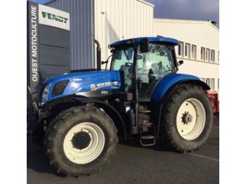 Колёсный трактор New Holland T 7.235