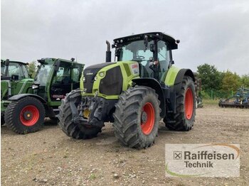 Сельскохозяйственный трактор CLAAS Axion 810 CMATIC