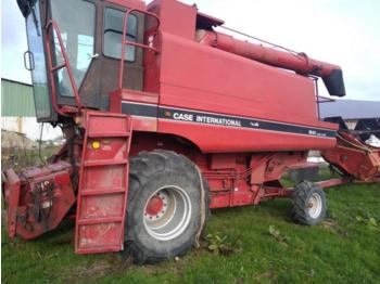 Зерноуборочный комбайн Case-IH 1640